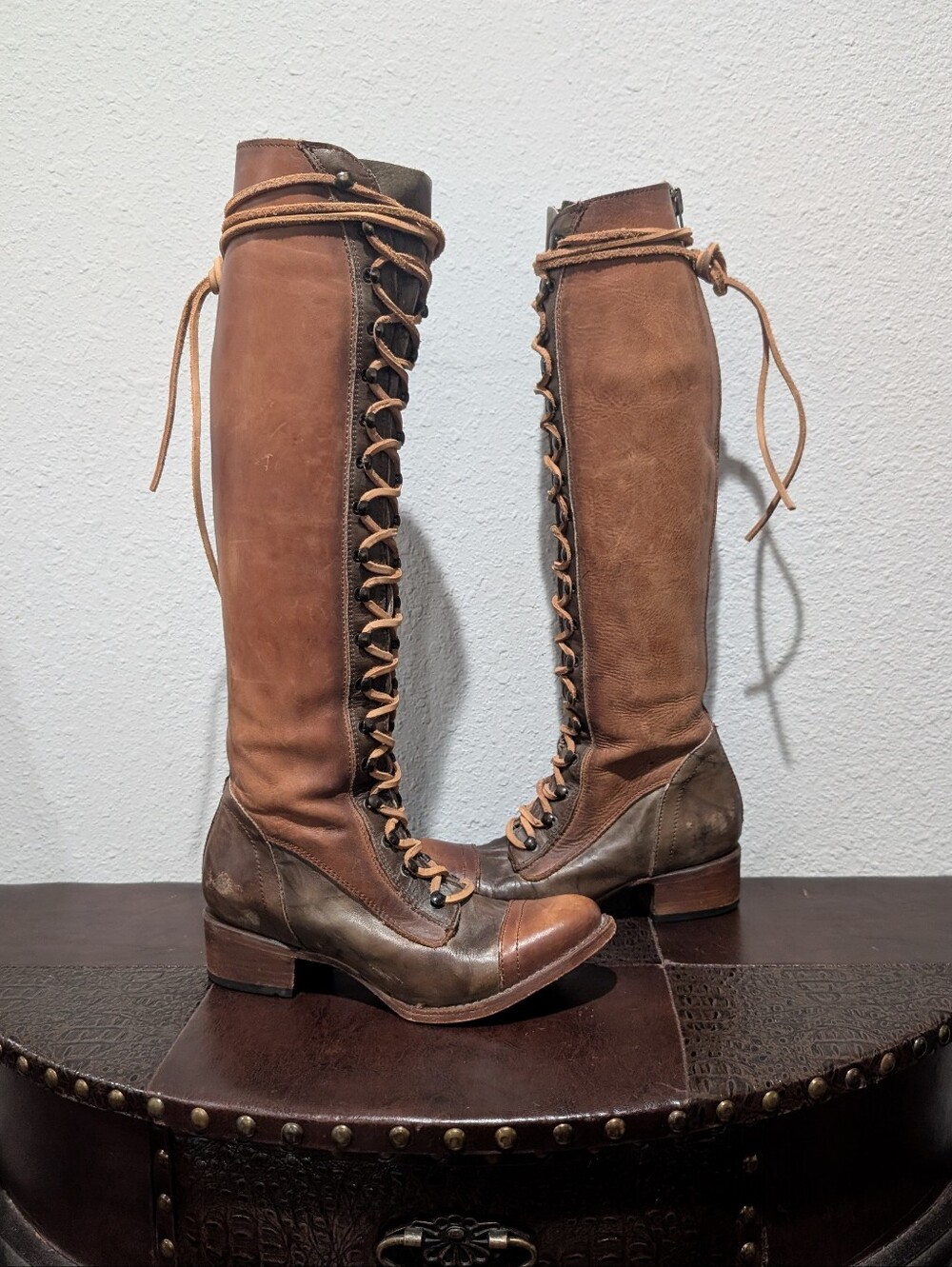 RARE Freebird Arlo Distressed Leather Lace-Up Over-The-Knee Boots Size 7 - Picture 4 of 16